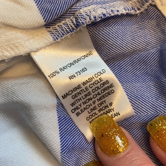 Cupio sleeveless button down shirt size small - Picture 11 of 11